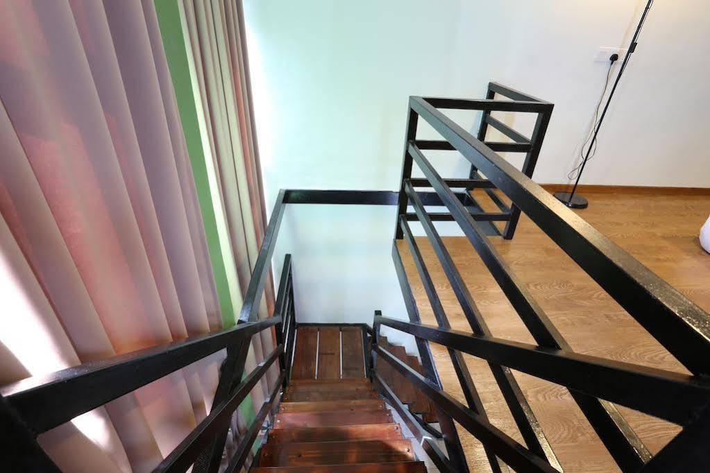 New Town Hotel Usj Sentral Субанґ-Джая Екстер'єр фото