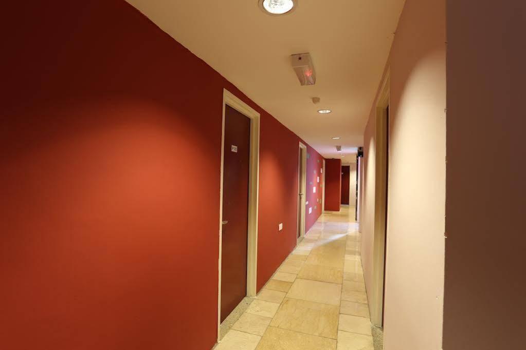New Town Hotel Usj Sentral Субанґ-Джая Екстер'єр фото