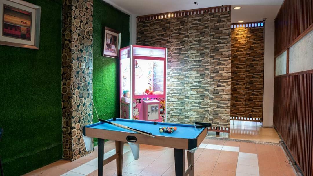 New Town Hotel Usj Sentral Субанґ-Джая Екстер'єр фото