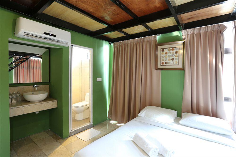 New Town Hotel Usj Sentral Субанґ-Джая Екстер'єр фото